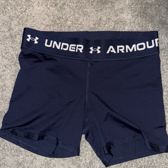 Under Armour Bike Shorts - Picture 1 of 1